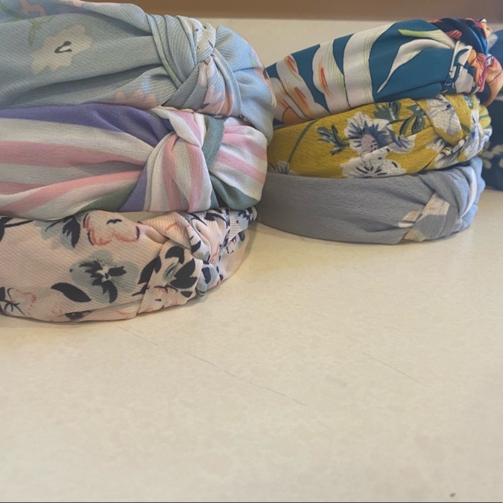 Free headband if you spend over $30